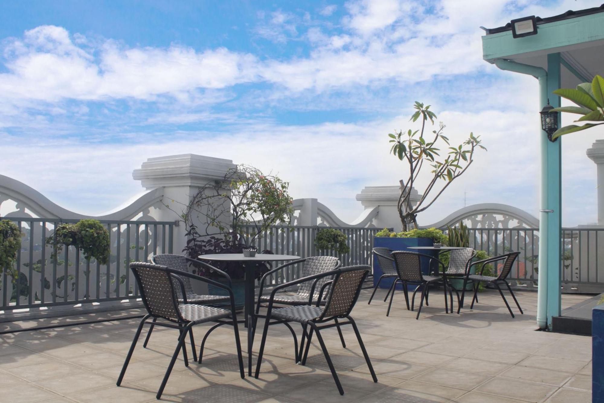 Noor Hotel Бандунг Екстериор снимка
